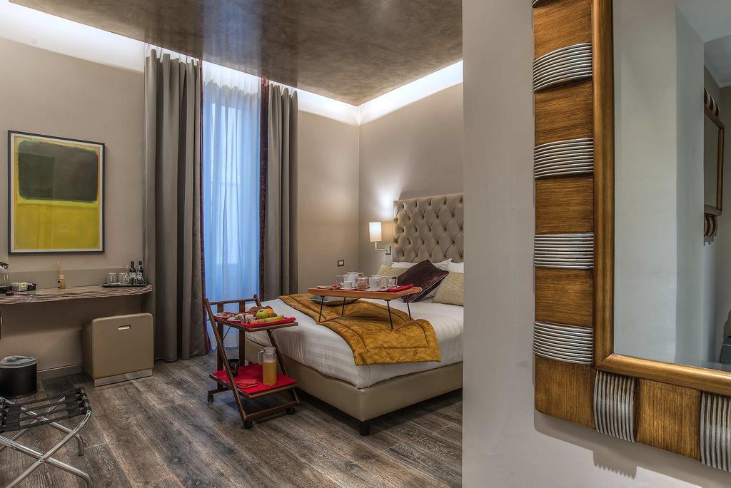 Colonna Suite Del Corso Rome Bagian luar foto