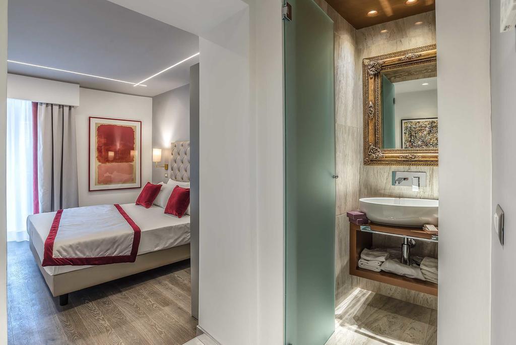 Colonna Suite Del Corso Rome Bagian luar foto