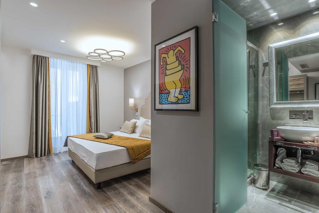 Colonna Suite Del Corso Rome Bagian luar foto